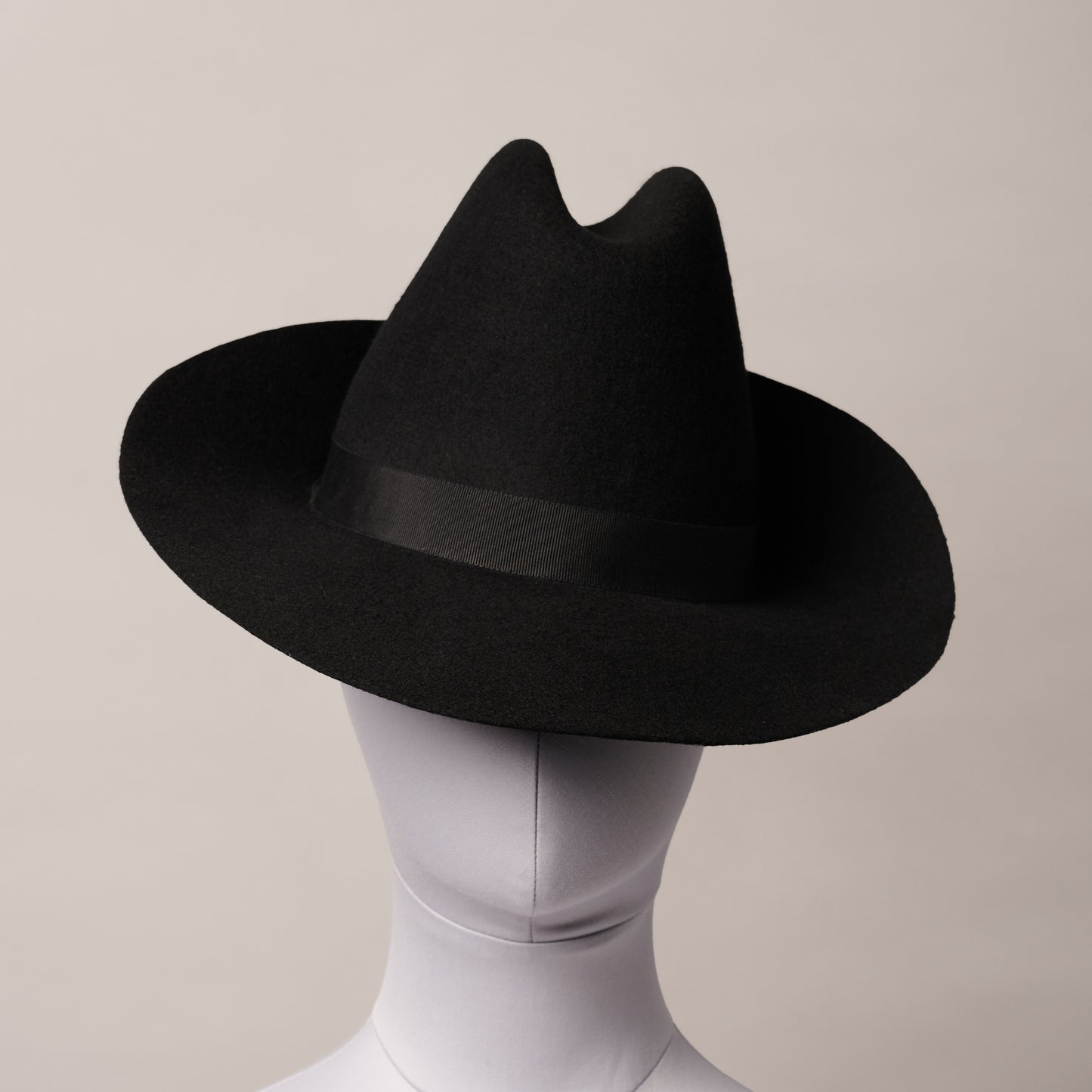 ATTIS (BLACK)