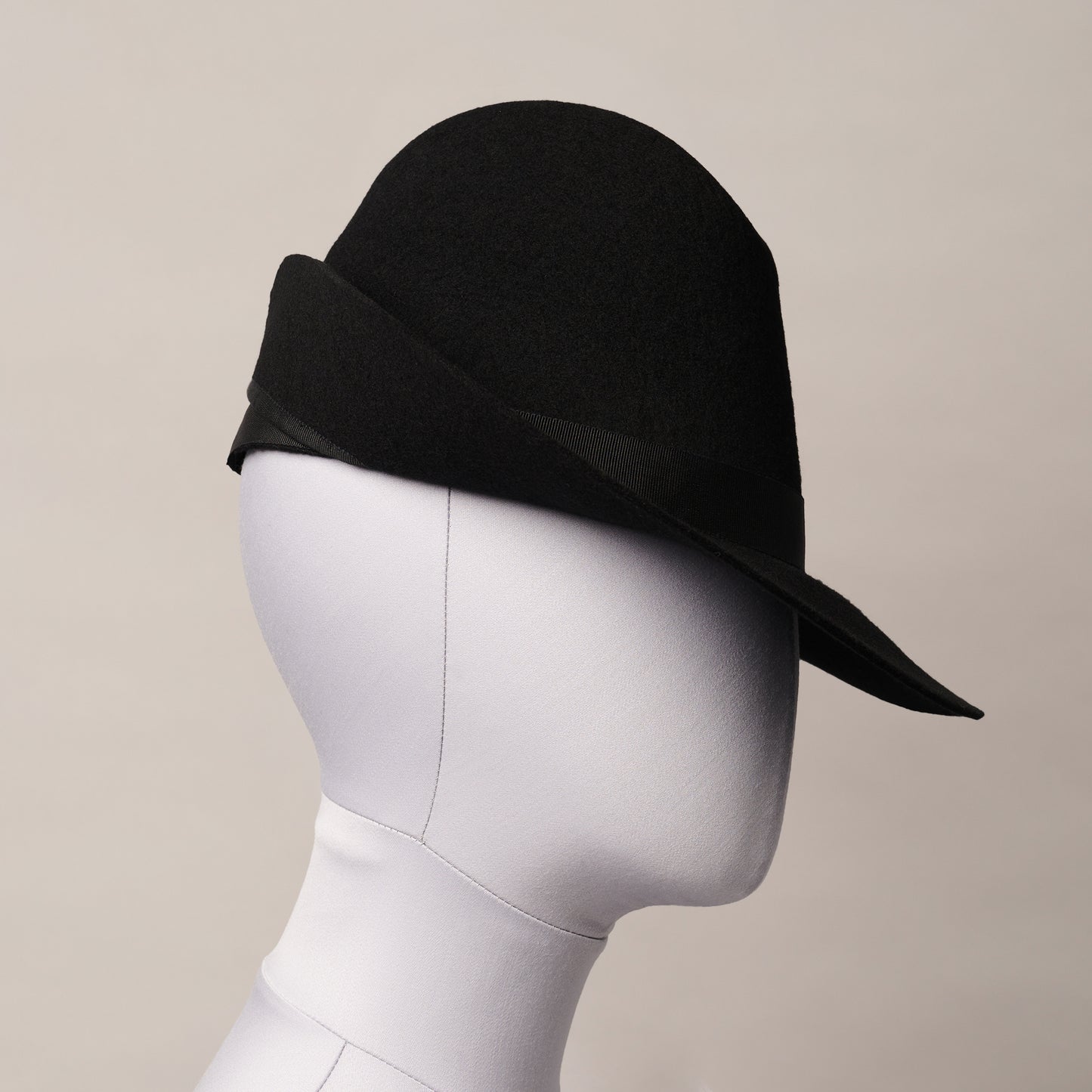 ATTIS (BLACK)