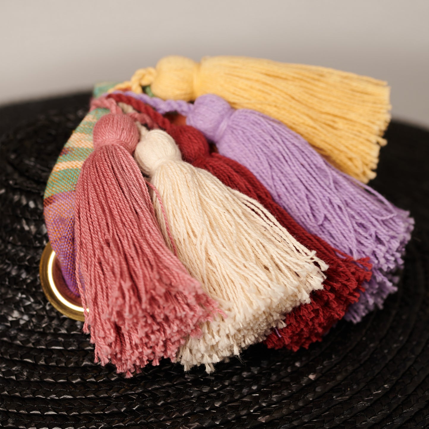 BIBI (Tassel)