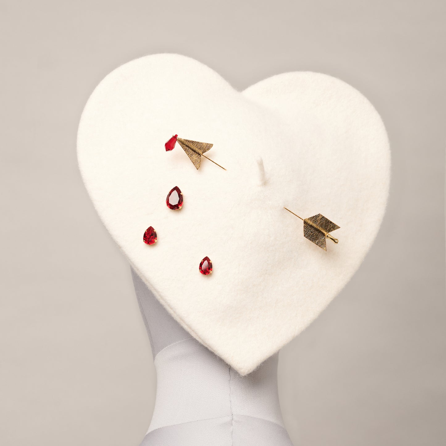 LULA BLEEDING HEART BERET