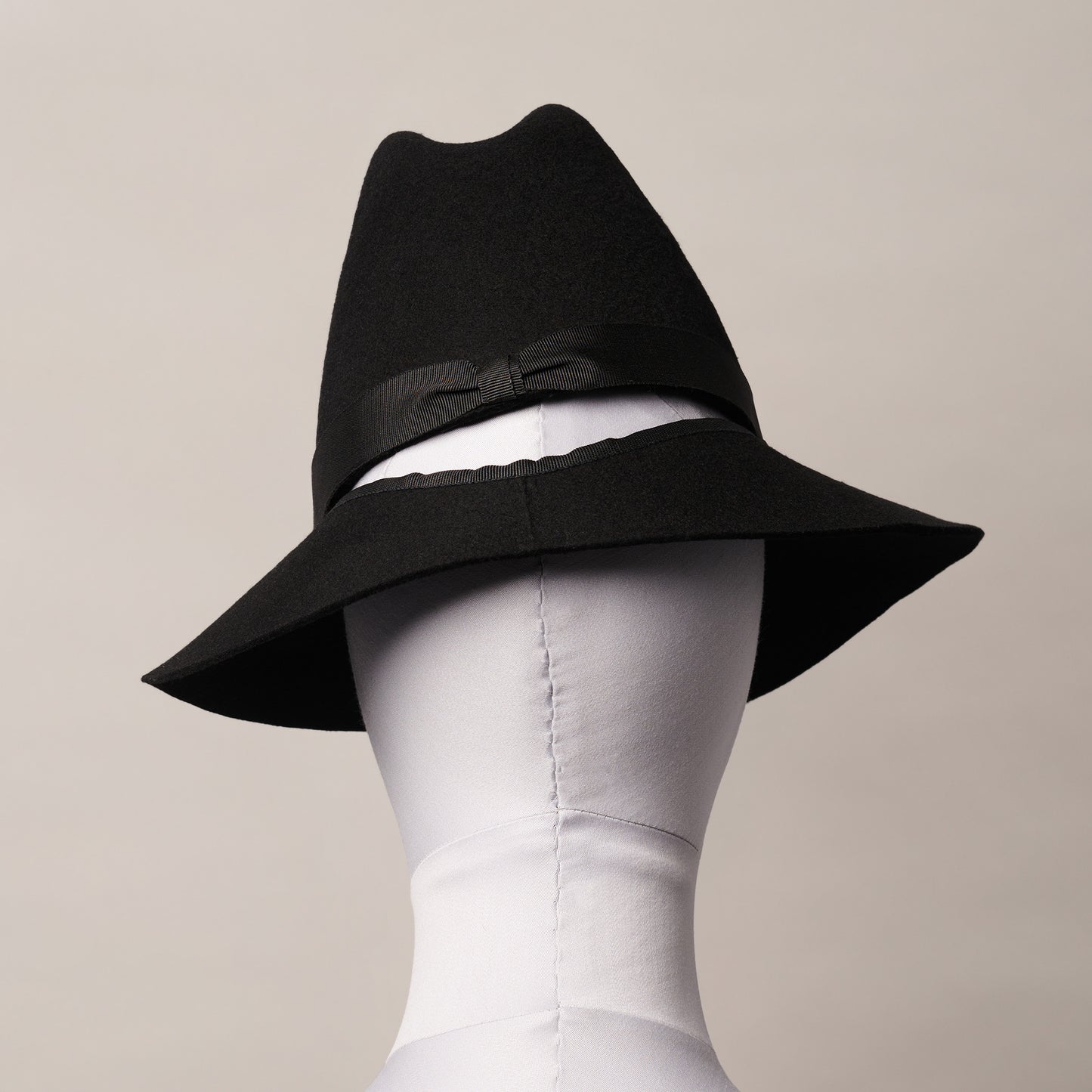 ATTIS (BLACK)