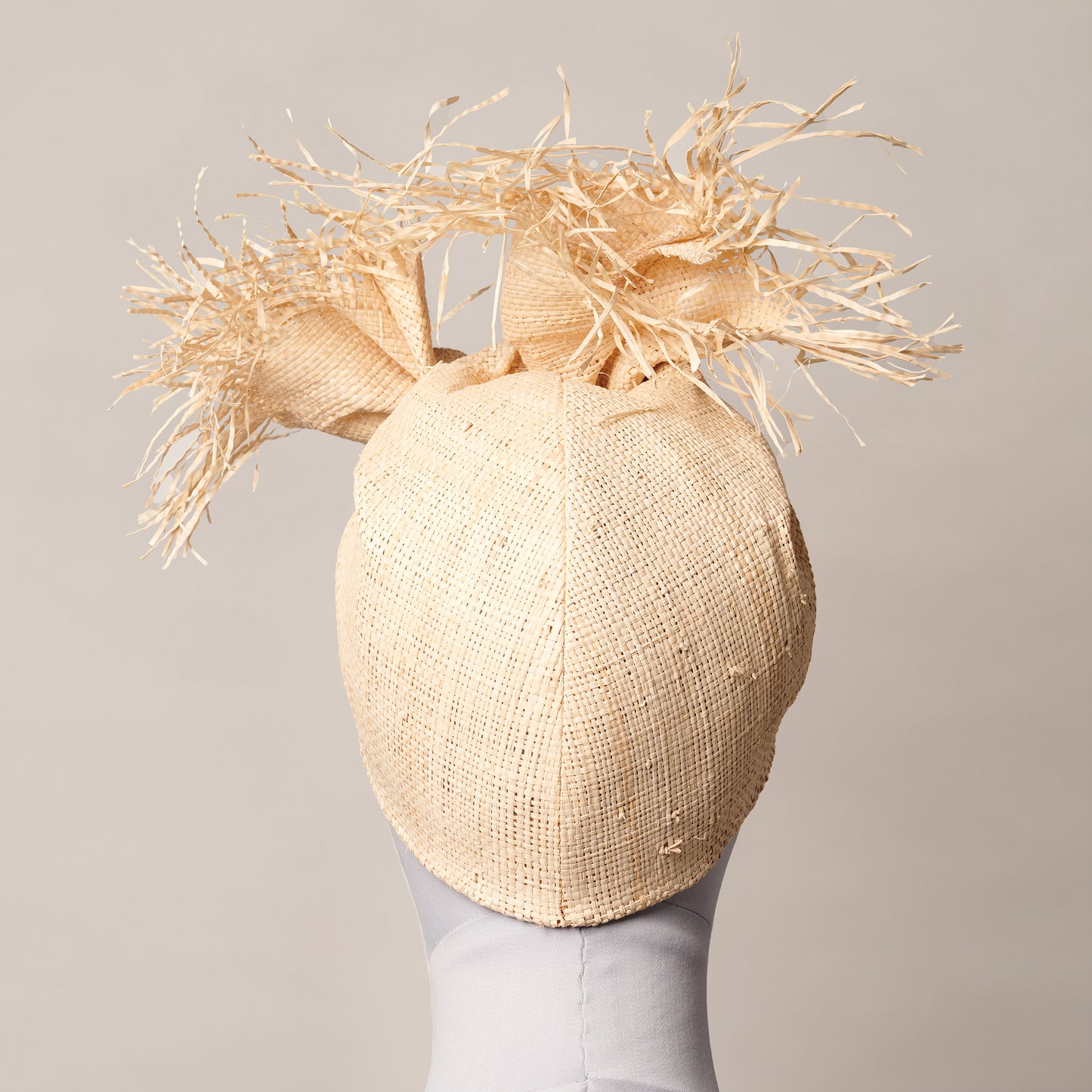 DACHE (STRAW)