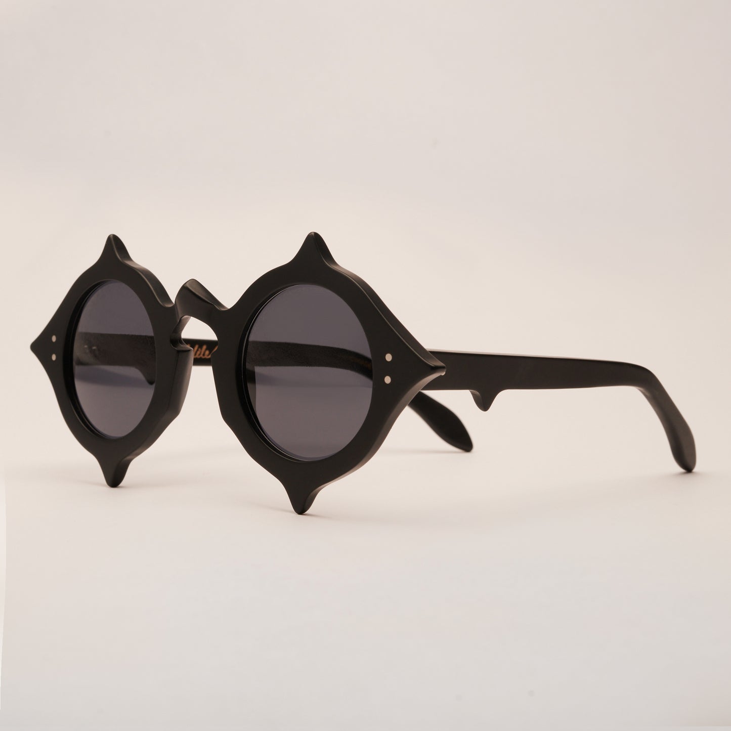 DIABOLIKA matte black