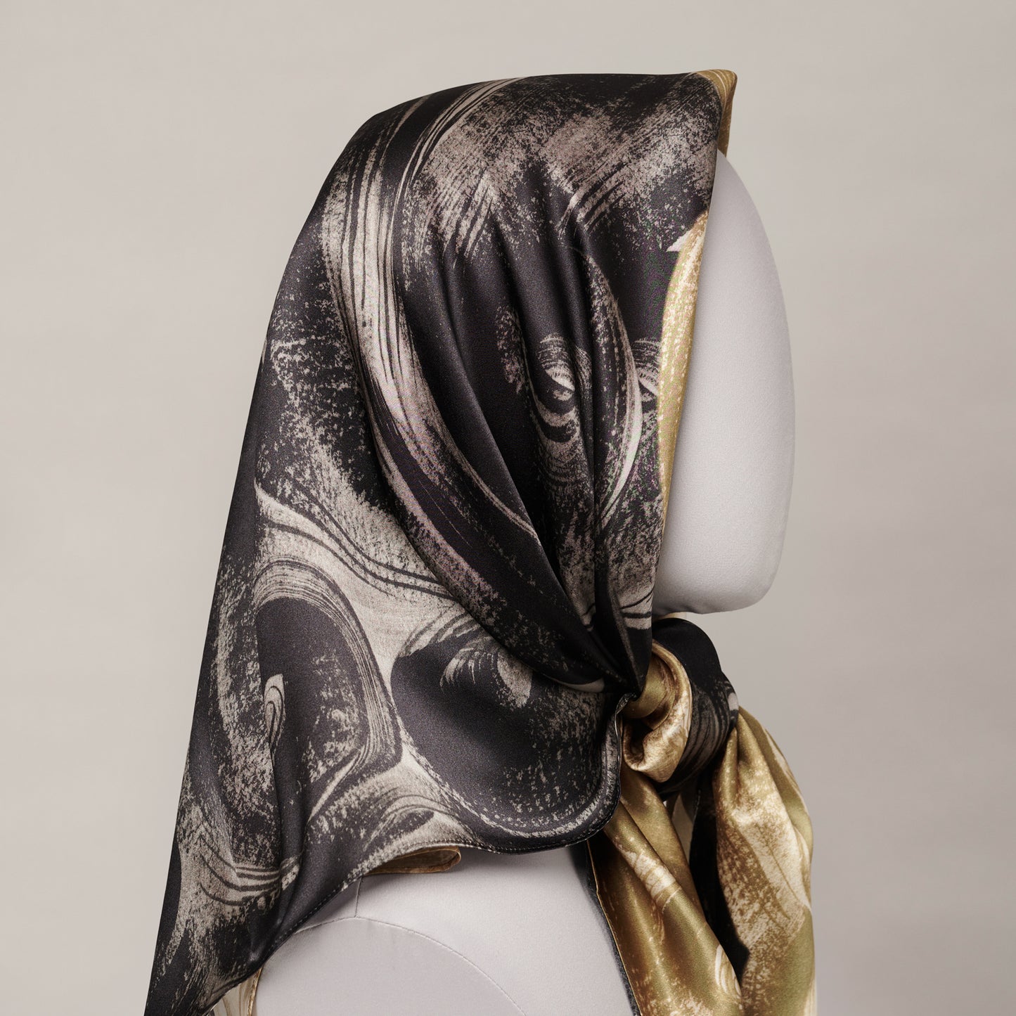 NECIA SCARF (Silk)