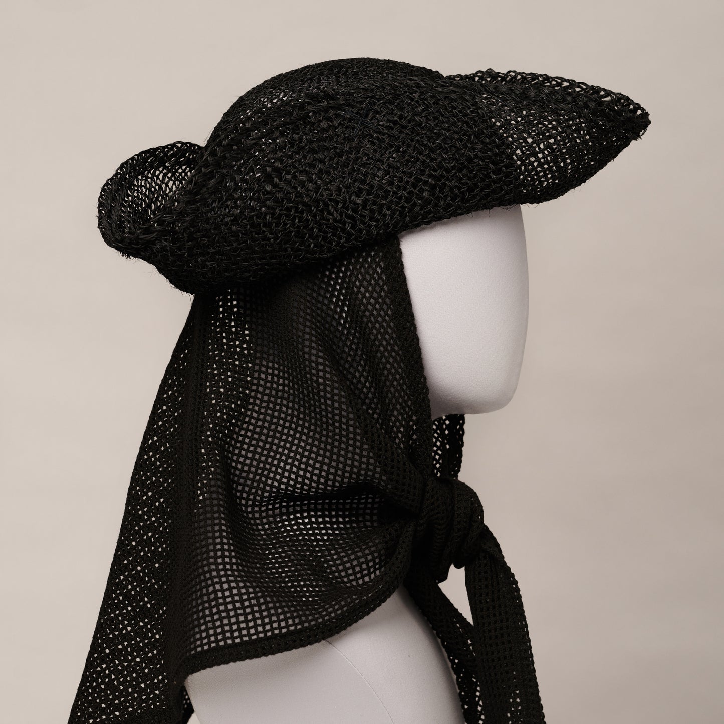 REMEDIOS (Black)