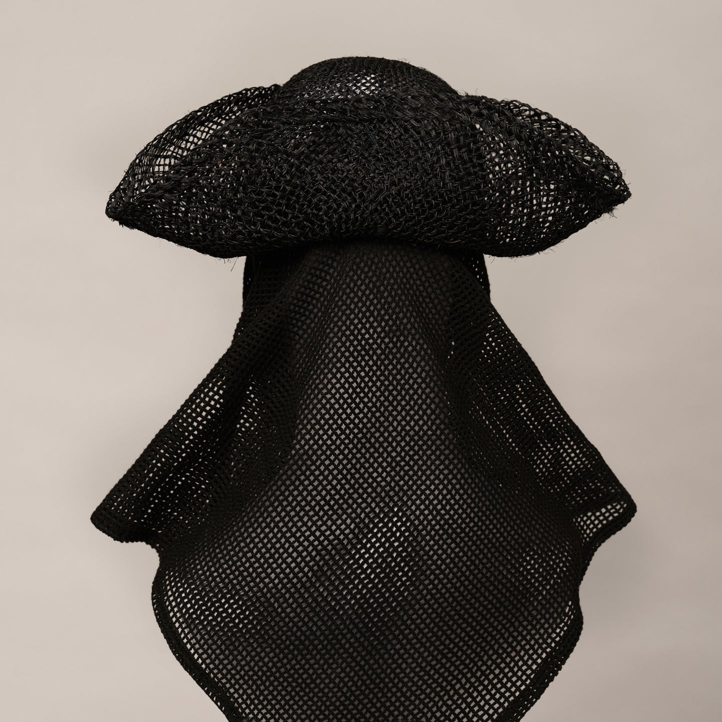REMEDIOS (Black)